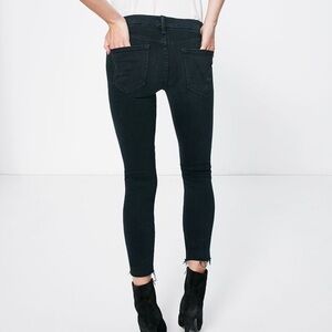 Mother Stunner Zip Ankle Step Fray Skinny Jeans in Black Size 25